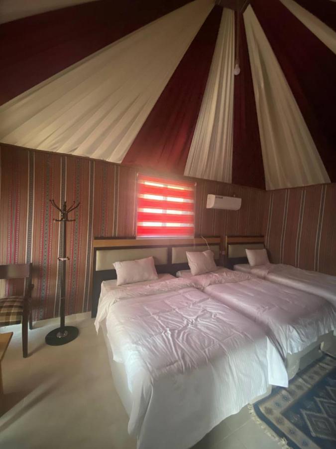 Omar Ali Luxury Camp Hotell Wadi Rum Eksteriør bilde