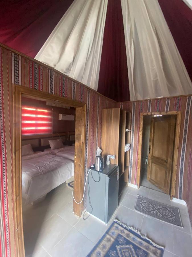 Omar Ali Luxury Camp Hotell Wadi Rum Eksteriør bilde